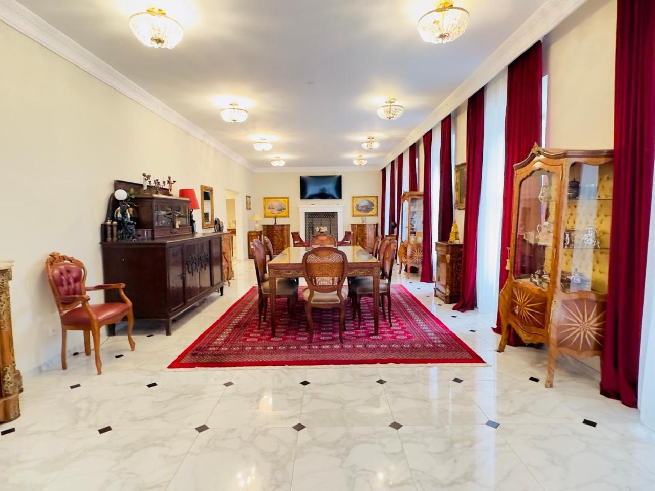 Schwarz Wienerwald Residenz Baden Exterior foto